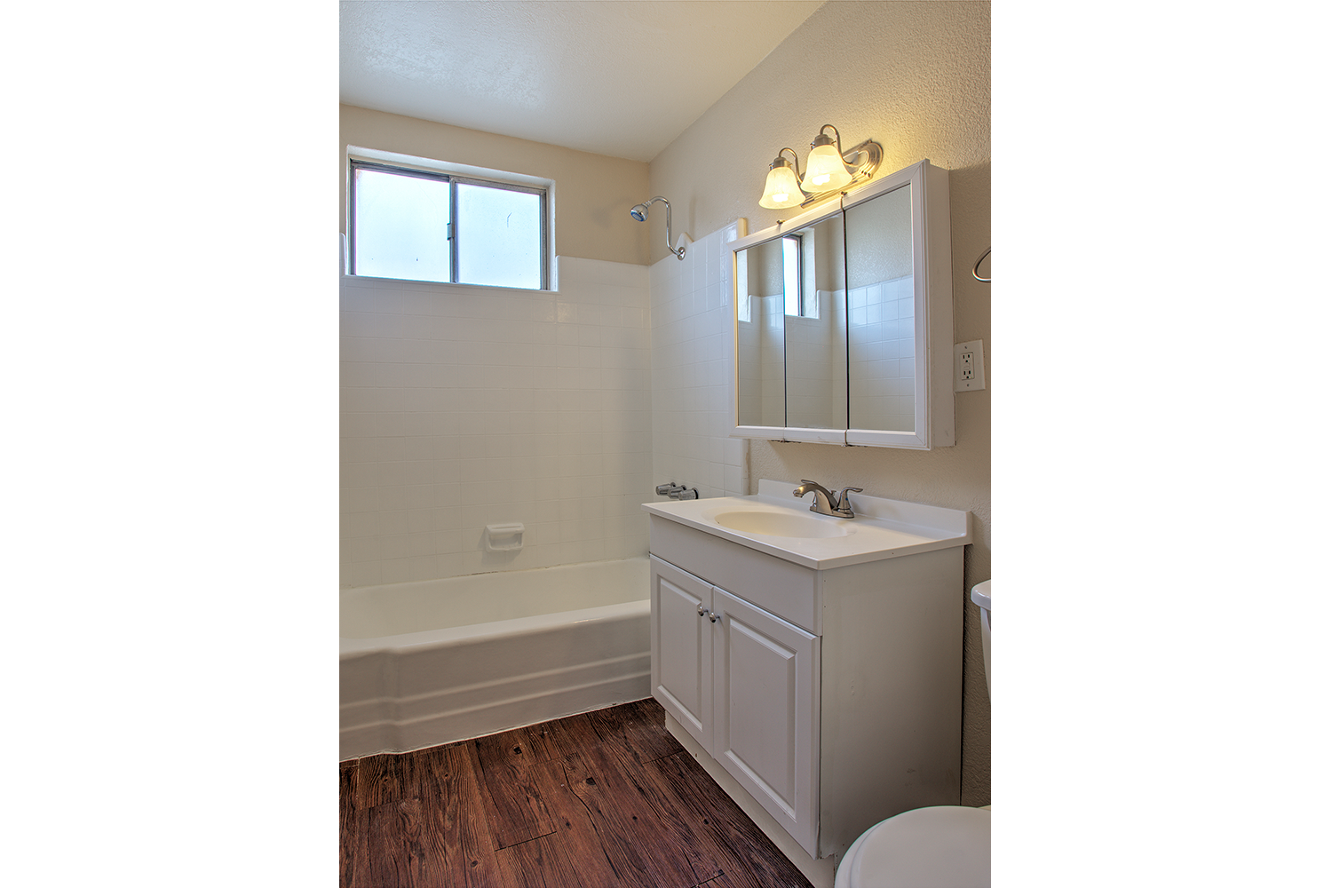 Updated bathroom at 14517 Larch